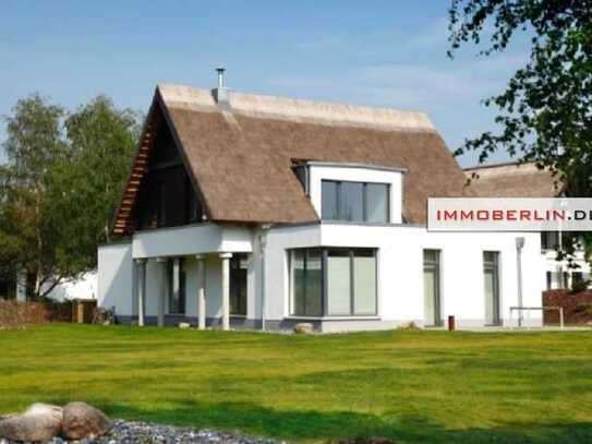 IMMOBERLIN.DE - Investmentperle auf Usedom! Exquisites Ferienhaus beim Ostseestrand