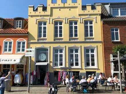 Am Hafen gelegene, 1-Zimmer-Wohnung in Husum