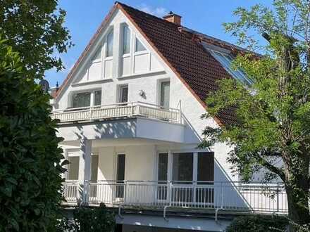 Moderne, sonnige 3-Zimmer Wohnung mit großzügigen Terrassenbereichen in ruhiger Altstadtlage!