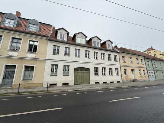 Stadtzentrum, gut geschnittene 3-Zi.-WE03 mit Balkon und Stellplatz