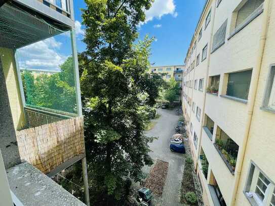 Helle, moderne und zentrale 3 ZKB Wohnung im charakteristischen Denkmalschutz in MA-Wohlgelegen