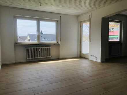 Helle 3-Zimmer Wohnung in Nürtingen-Zizishausen