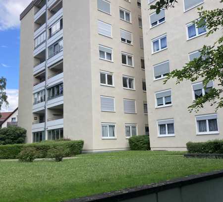 4 1/2-Zimmer-Eigentumswohnung mit Balkon