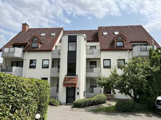 Friedrichsdorf: Grandiose Maisonette 4-Zi.-Wohnung im OG/DG mit Dachterrasse & 2 x TG-Platz!