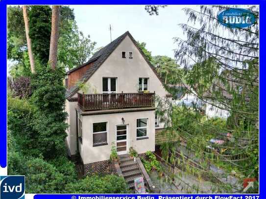 Einfamilienhaus mit Einliegerwohnung im Dichterviertel von Neuenhagen