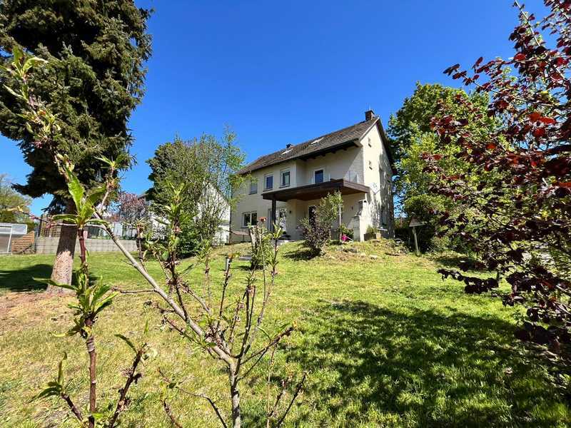                                                               Kernsaniertes Einfamilienhaus mit gro&szlig;em Grundst&uuml;ck in N&uuml;rnberg-Reichelsdorf                                                       in Wolkersdorf (Schwabach)