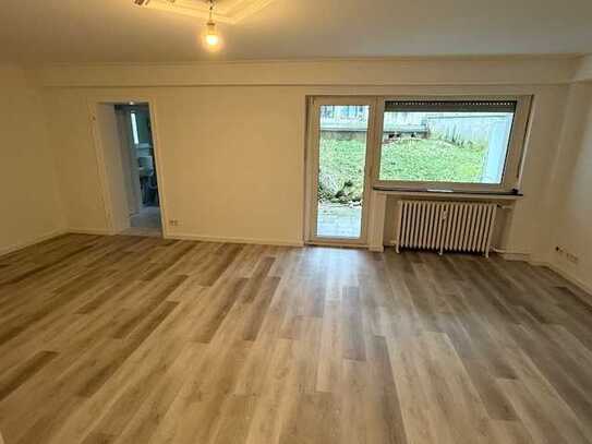 Fußläufige Rheinnähe... Schönes Apartment mit Gartenanteil sucht Nachmieter