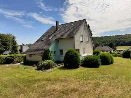 Ruhig gelegenes Einfamilienhaus mit Garten sucht neuen Eigentümer!