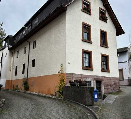 Geräumige 4,5 Zimmer Wohnung nähe Lichtentaler Allee