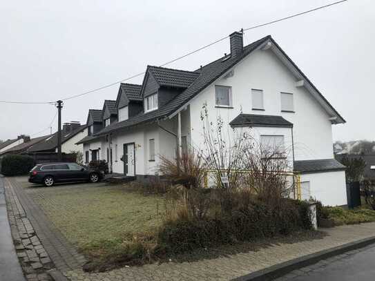 Schöne, geräumige drei Zimmer Wohnung in Mayen-Koblenz (Kreis), Mayen