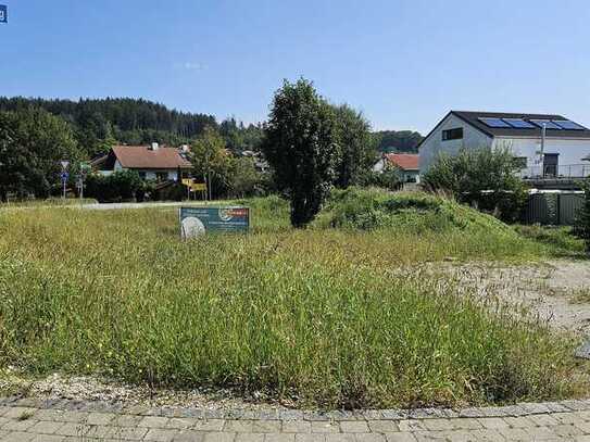 Mischgrundstück 1200 m² für Gewerbe und Wohnen in Feldkirchen-Westerham.