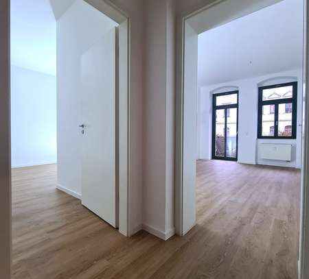 *modernisierte Terrassenwohnung mit Einbauküche*