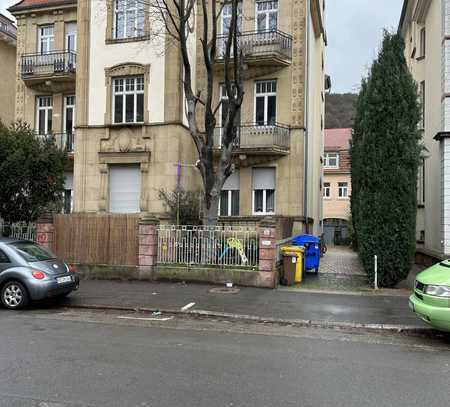 Exklusive frisch renovierte 6-Zimmer Altbauwohnung in beliebter Weststadt