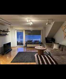 Stilvolle 2-Zimmer-Wohnung mit Balkon und EBK in Moers