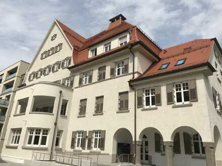Exklusive und neuwertige 2-Zimmer-Wohnung mit überdachter Terrasse und Einbauküche in Ulm