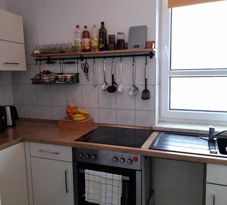 Schöne 2-Raum-Wohnung mit Einbauküche im Zentrum von Kirchberg