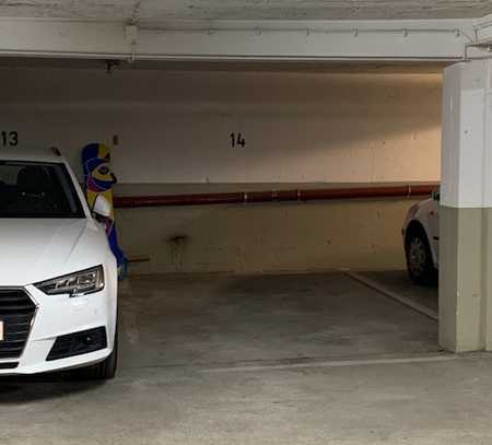 Haidhausen Underground parking space for rent/Tiefgaragenstellplatz zu vermieten / Rosenheimer Platz