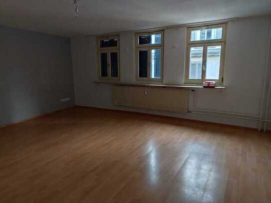 Großzügige 2-Zimmerwohnung in der Reutlinger Innenstadt