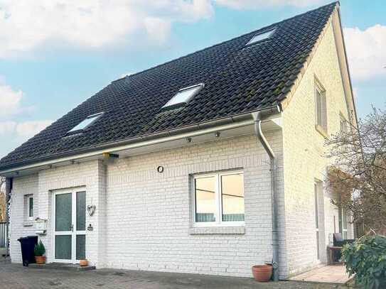 Vielseitiges Einfamilienhaus mit Anbau und Gartenidylle in Rahlstedt