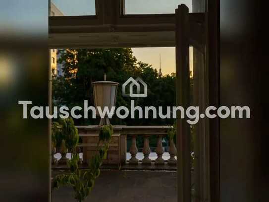 Tauschwohnung: Historische Wohnung mit gewaltiger Terrasse im Herzen Berlin