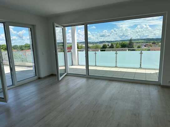 Attraktive 3-Zimmer-EG-Wohnung mit Aussicht. Neubau mit Balkon und EBK in Rottenacker