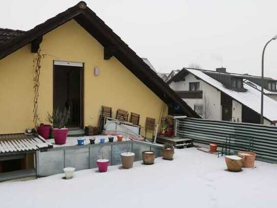 Schöne, geräumige zwei Zimmer Dachgeschosswohnung in Rohrbach an der Ilm
