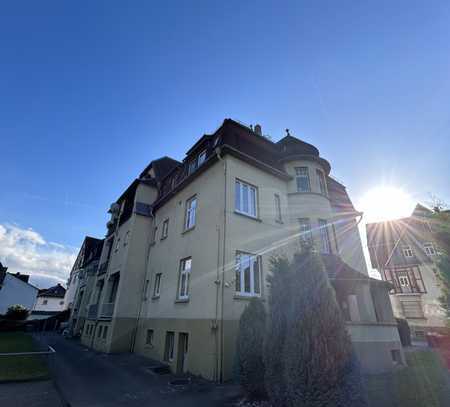 Vollständig renovierte 4-Zimmer-Wohnung mit Balkon und EBK in Herborn