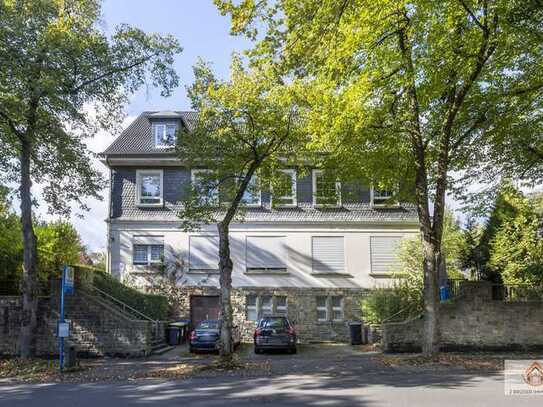 Stilvolle Maisonette-Wohnung mit Garten und Stellplatz in begehrter Lage