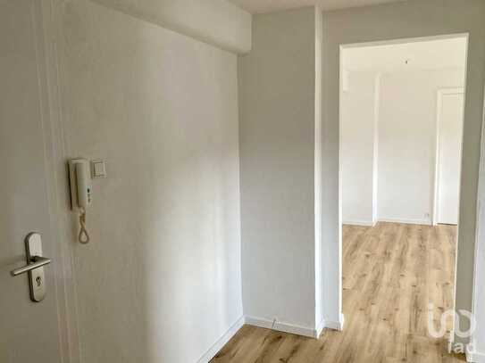 Helle und Moderne 2-Zimmer-Wohnung in der Südweststadt – Frisch Renoviert!