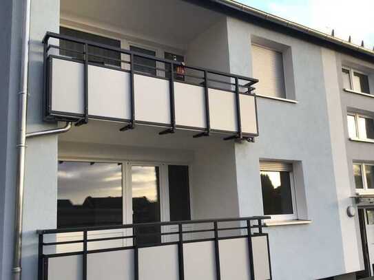 Preiswerte und individuelle 3-Zimmer-Wohnung mit Balkon