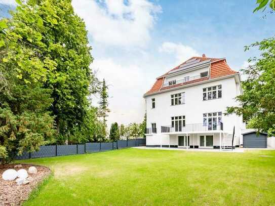 Maison Villa - saniert und Aufzug möglich mit genügend Platz und großem Grundstück