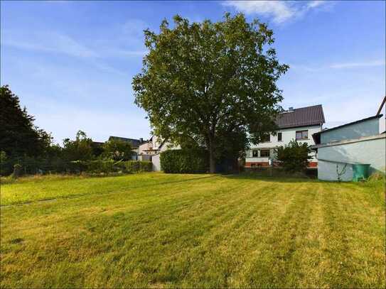 Handwerkerjuwel: Zweifamilienhaus mit großem Garten und Scheune