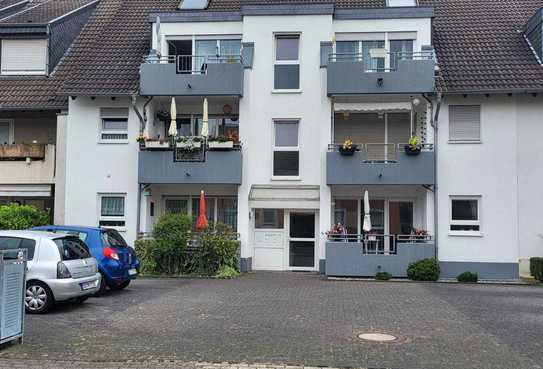 Helle 3-Zimmer-Maisonettewohnung in Oberlar mit Stellplatz und Balkon