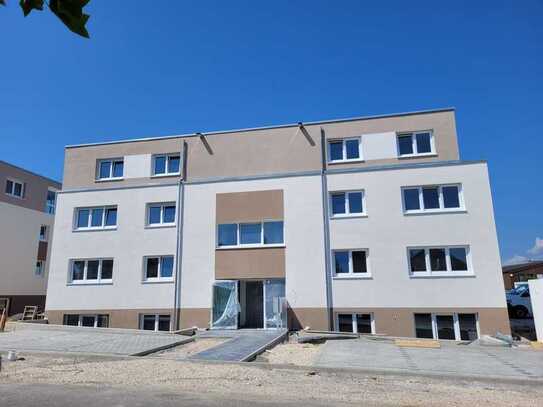 Helle 2 Zimmer Wohnung mit Terrasse