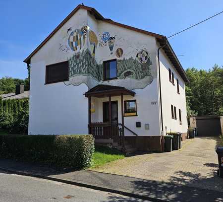 Schönes 2 Familienhaus in toller unverbaubarer Waldrandlage!