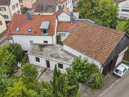 Idylle Pur in Albersweiler - Wohnhaus mit Atelier, Garten und Nebengebäuden im Venedig-Wohnflair!