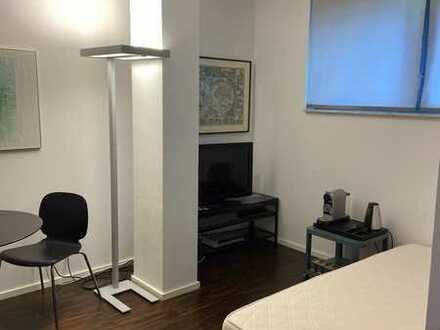 Exklusive, neuwertige möblierte-1-Zimmer-Wohnung mit Einbauküche in Stuttgart