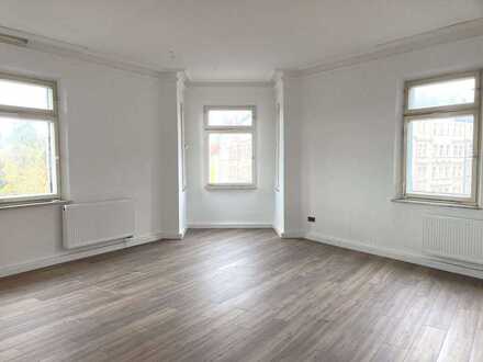 Schöne und renovierte 3-Zimmer Wohnung! *WG geeignet*
