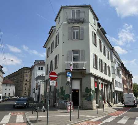 Exklusive, neuwertige 3,5-Zimmer-Wohnung mit Balkon und Einbauküche in Stuttgart