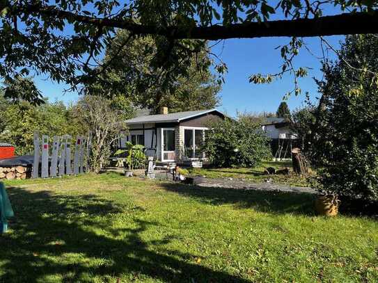 2 Grundstücke mit bewohnbarem Bungalow in Finsterwalde