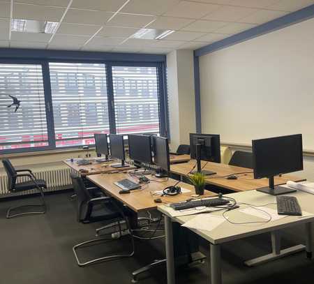 schönes Büro im 1. OG eines Bürogebäudes