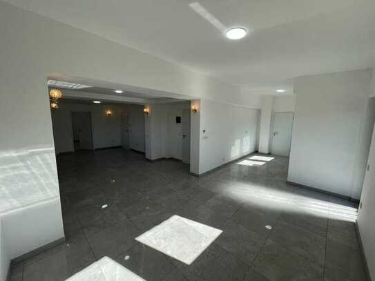 Stilvolle 2-Zimmer-Erdgeschosswohnung mit gehobener Innenausstattung mit Garten in Mechernich