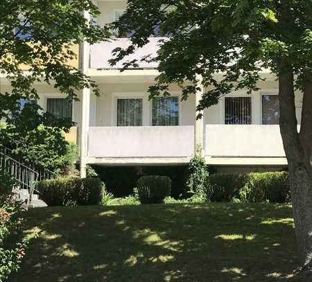 Ein-Raum-Wohnung mit Balkon, Dusche und Aufzug zu vermieten