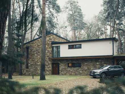 Musterdaten - Großzügig geschnittenenes Haus mitten im Wald