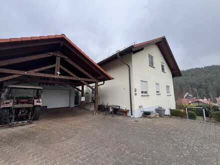 Freundliches und gepflegtes 7-Zimmer-Einfamilienhaus zum Kauf in Eppenbrunn