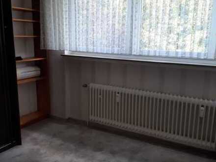 Attraktive, sanierte 2-Raum-Wohnung mit Balkon in Bremen Walle