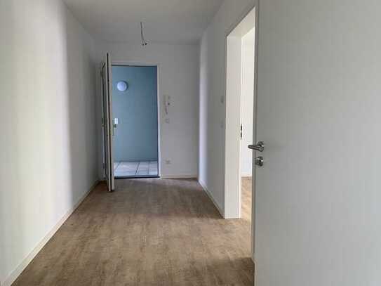 Loftig wohnen im Neubau: 1 Zi /Balkon in Mittenwalde