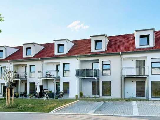 Reihenendhaus (KFW 40) mit Süd-Terrasse, privatem Garten und Carport