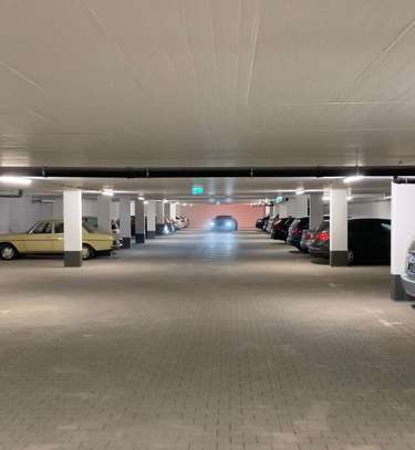 Tiefgaragenplatz am Ebenberg zu vermieten