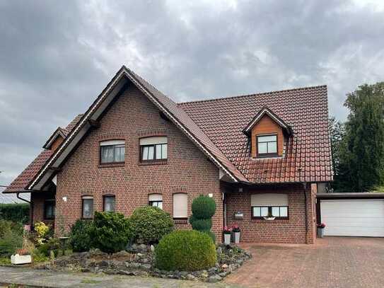 Exklusive Doppelhaushälfte in ruhiger Sackgassenendlage in Papenburg!